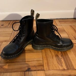 Classic Black Dr Martens Boots UK4 (US 6)